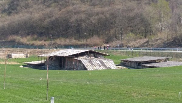 СПАС ЗА ХАМАМ И РИМСКУ КУЋУ: Министарство туризма обнавља делове средњовековног голубачког града СПАС ЗА ХАМАМ И РИМСКУ КУЋУ: Министарство туризма обнавља делове средњовековног голубачког града