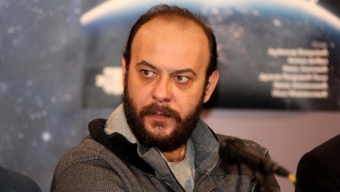 ŠTA MU BI? Novi izgled LJube Bandovića - glumac ne liči na sebe (FOTO) ŠTA MU BI? Novi izgled LJube Bandovića - glumac ne liči na sebe (FOTO)
