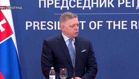 FICO: Evropska unija bi trebalo Srbiji da ljubi ruke FICO: Evropska unija bi trebalo Srbiji da ljubi ruke