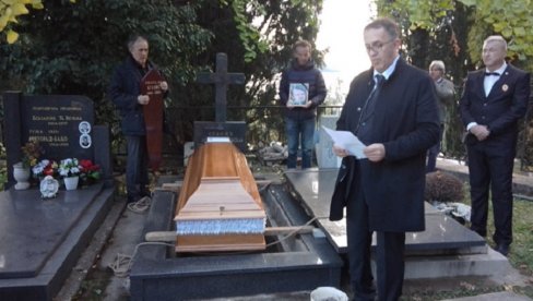 SAHRANJEN VOJO STANIĆ: Skroman ispraćaj velikog umetnika koji je životom i delom dotakao sve SAHRANJEN VOJO STANIĆ: Skroman ispraćaj velikog umetnika koji je životom i delom dotakao sve