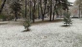 ПОГЛЕДАЈТЕ – СНЕГ КАД МУ ВРЕМЕ НИЈЕ: Тек је август, а овај град се већ забелео (ФОТО/ВИДЕО)