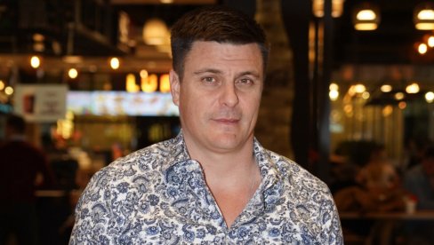 ВУК КОСТИЋ ПРОСЛАВИО РОЂЕНДАН: Ево колико је напунио година (ФОТО) ВУК КОСТИЋ ПРОСЛАВИО РОЂЕНДАН: Ево колико је напунио година (ФОТО)