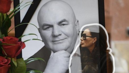 CECA U CRNOM Pevačica slomljena na komemoraciji Palme: Dragane moj - brate, prijatelju, ljudino (FOTO) CECA U CRNOM Pevačica slomljena na komemoraciji Palme: Dragane moj - brate, prijatelju, ljudino (FOTO)