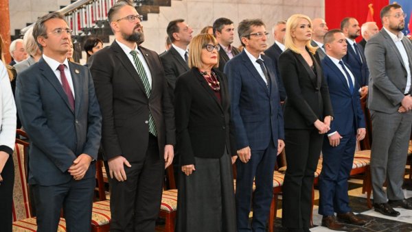 ДАН КАДА ЈЕ ДОСАЊАН ВЕКОВНИ САН : Обележено 106 година од присаједињења Срема, Бачке, Баната и Барање - Краљевини Србији (ФОТО) ДАН КАДА ЈЕ ДОСАЊАН ВЕКОВНИ САН : Обележено 106 година од присаједињења Срема, Бачке, Баната и Барање - Краљевини Србији (ФОТО)