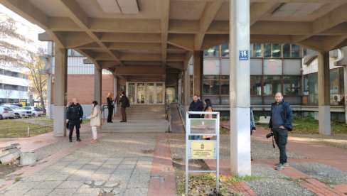 ODEREĐENO ZADRŽAVANJE VLASNIKU RINGIŠPILA: Povređeno troje maloletnika, osumnjičenom na teret izazivanje opasnosti