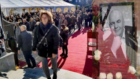 ČETIRI SATA PRE SAHRANE: Kolone ljudi odaju počast Palmi u njegovom Končarevu (VIDEO) ČETIRI SATA PRE SAHRANE: Kolone ljudi odaju počast Palmi u njegovom Končarevu (VIDEO)