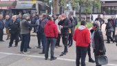 НЕЋЕ УКОПАВАТИ УГИНУЛУ СТОКУ: Мештани Богетића из Никшића код председника општине НЕЋЕ УКОПАВАТИ УГИНУЛУ СТОКУ: Мештани Богетића из Никшића код председника општине