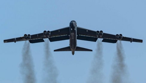 AMERIČKI B-52 POSLAO SIGNAL IRANU: USS Hari S. Truman se takođe vratio na Crveno more AMERIČKI B-52 POSLAO SIGNAL IRANU: USS Hari S. Truman se takođe vratio na Crveno more