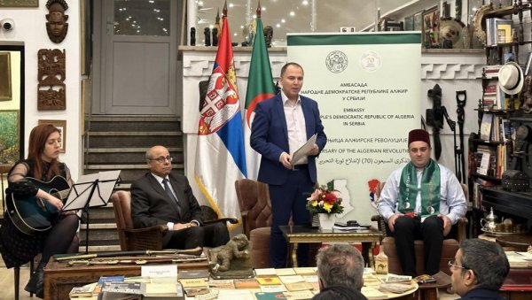 ШКОЛОВАЛИ РЕВОЛУЦИОНАРЕ, СЛАЛИ КРВ: Како је Југославија помогла Алжирцима да се ослободе колонијализма показује нова збирка у Адлигату ШКОЛОВАЛИ РЕВОЛУЦИОНАРЕ, СЛАЛИ КРВ: Како је Југославија помогла Алжирцима да се ослободе колонијализма показује нова збирка у Адлигату