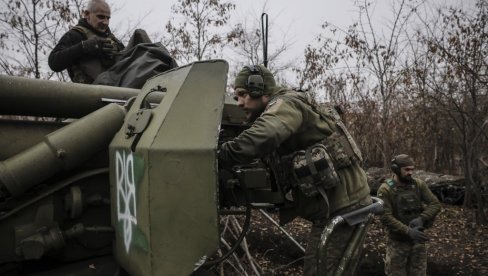 ARMIJA DRONOVA STIŽE NA UKRAJINSKI FRONT: Pet zemalja na čelu sa Britanijom šalje vojnu pomoć vrednu 45 miliona funti ARMIJA DRONOVA STIŽE NA UKRAJINSKI FRONT: Pet zemalja na čelu sa Britanijom šalje vojnu pomoć vrednu 45 miliona funti