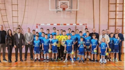 RADNA POSETA: Delegacija Sportskog saveza Srbije potvrdila sjajnu saradnju sa opštinom Inđija RADNA POSETA: Delegacija Sportskog saveza Srbije potvrdila sjajnu saradnju sa opštinom Inđija
