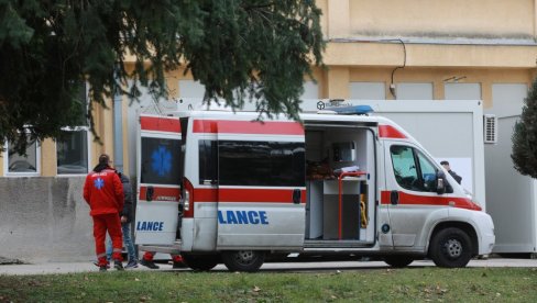 OČEKIVALI SMO KOMPLIKACIJE: Lekari se bore za život dvoje teško povređenih u nesreći u Novom Sadu OČEKIVALI SMO KOMPLIKACIJE: Lekari se bore za život dvoje teško povređenih u nesreći u Novom Sadu