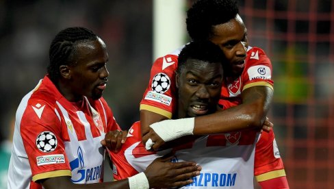 ITALIJANI U ČUDU! Zvezdini fantomi šokirali Apenine, jedan ne postoji, drugi rođen pet godina posle smrti majke ITALIJANI U ČUDU! Zvezdini fantomi šokirali Apenine, jedan ne postoji, drugi rođen pet godina posle smrti majke