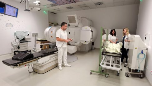VELIKI ISKORAK ZA MEDICINU U SRBIJI: Uključen TBR - Na totalno zračenje pacijenti više neće ići u inostranstvo VELIKI ISKORAK ZA MEDICINU U SRBIJI: Uključen TBR - Na totalno zračenje pacijenti više neće ići u inostranstvo