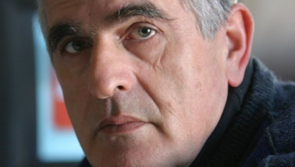 ДОАЈЕН РЕЧИ, ЧОВЕК ОД ДЕЛА: У Бањалуци сахрањен Слободан Пешевић бивши новинар Вечерњих новости ДОАЈЕН РЕЧИ, ЧОВЕК ОД ДЕЛА: У Бањалуци сахрањен Слободан Пешевић бивши новинар Вечерњих новости