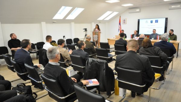 ВЕКОВНИ КОНТИНУИТЕТ ПРИЈАТЕЉСТВА ЈЕ ФЕНОМЕН У НАШЕМ СВЕТУ: Одржана је прва научна конференција о српско словачким културним везама ВЕКОВНИ КОНТИНУИТЕТ ПРИЈАТЕЉСТВА ЈЕ ФЕНОМЕН У НАШЕМ СВЕТУ: Одржана је прва научна конференција о српско словачким културним везама