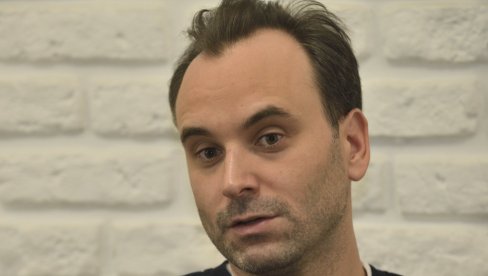 NISAM DAO DA ME SAŽVAĆU I ISPLJUNU: Intervju - Radovan Vujović, glumac NISAM DAO DA ME SAŽVAĆU I ISPLJUNU: Intervju - Radovan Vujović, glumac