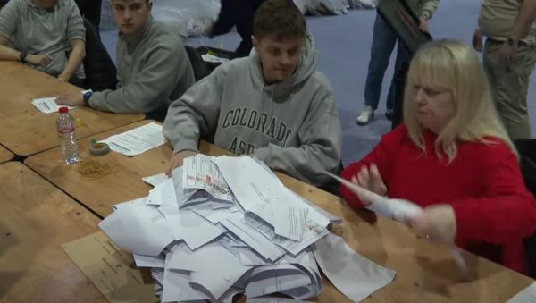 У ТОКУ ФОРМИРАЊЕ ВЛАДЕ У ИРСКОЈ: Гласање и даље траје - Рано је али прогнозирамо снажан завршетак избора (ВИДЕО) У ТОКУ ФОРМИРАЊЕ ВЛАДЕ У ИРСКОЈ: Гласање и даље траје - Рано је али прогнозирамо снажан завршетак избора (ВИДЕО)