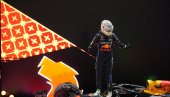 ФЕРСТАПЕН ПОБЕДОМ ПОТВРДИО ТИТУЛУ, АЛИ... Какав је само трагичар његов колега! ФЕРСТАПЕН ПОБЕДОМ ПОТВРДИО ТИТУЛУ, АЛИ... Какав је само трагичар његов колега!