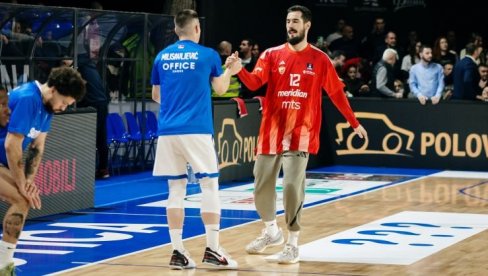 IZVINJAVAM SE ZA POBEDU Nikola Kalinić sjajno dočekan u rodnom gradu, pa uputio izvinjenje zbog trijumfa Zvezde IZVINJAVAM SE ZA POBEDU Nikola Kalinić sjajno dočekan u rodnom gradu, pa uputio izvinjenje zbog trijumfa Zvezde