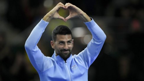 ĐOKOVIĆ PODELIO TAJNU USPEHA: Evo koji napitak Novak pije svako jutro ĐOKOVIĆ PODELIO TAJNU USPEHA: Evo koji napitak Novak pije svako jutro