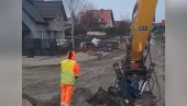 ŠOK SNIMAK IZ POLJSKE: Pogledajte kako je vuk projurio kroz gradilište (VIDEO) ŠOK SNIMAK IZ POLJSKE: Pogledajte kako je vuk projurio kroz gradilište (VIDEO)