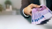 РУС ЗГРОЗИО ПЛАНЕТУ! Не волим тенис, играм га док не зарадим милијарду РУС ЗГРОЗИО ПЛАНЕТУ! Не волим тенис, играм га док не зарадим милијарду