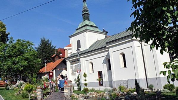 ДЕЦА ЦРТАЈУ СРПСКЕ СВЕТИЊЕ: Ликовни конкурс за ученике нижих разреда са Звездаре ДЕЦА ЦРТАЈУ СРПСКЕ СВЕТИЊЕ: Ликовни конкурс за ученике нижих разреда са Звездаре