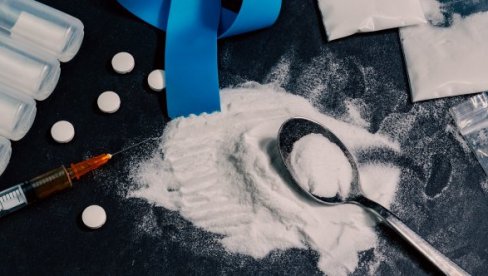 „SMRAD KRIMINALA JE NADMOĆAN“: U najvećem suđenju za drogu u Velikoj Britaniji osuđeno 18 osoba „SMRAD KRIMINALA JE NADMOĆAN“: U najvećem suđenju za drogu u Velikoj Britaniji osuđeno 18 osoba