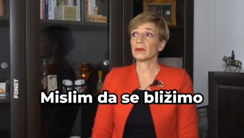LUTOVČEVA POSLANICA PODRŽALA NASILNO RUŠENJE USTAVNOG PORETKA! Dok širi laži, uz Mariniku i Ješića traži Vučićevu glavu (VIDEO) LUTOVČEVA POSLANICA PODRŽALA NASILNO RUŠENJE USTAVNOG PORETKA! Dok širi laži, uz Mariniku i Ješića traži Vučićevu glavu (VIDEO)