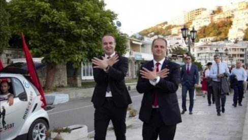 VOJNIČKA ČAST STALA U DVE ŠAKE: Dok na KiM hapse Nikšićane, đetić pri NATO simulira dvoglavog orla, a Albanci u Crnoj Gori prete buntom VOJNIČKA ČAST STALA U DVE ŠAKE: Dok na KiM hapse Nikšićane, đetić pri NATO simulira dvoglavog orla, a Albanci u Crnoj Gori prete buntom