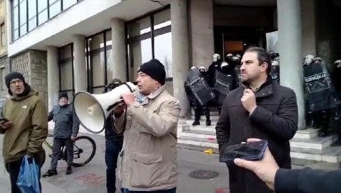 ČOVEK ZA KOGA JE SRBIJA GENOCIDNA PODRŽAO OPOZICIJU: Gde god se Srbija umešala, pravila je ratne zločine ČOVEK ZA KOGA JE SRBIJA GENOCIDNA PODRŽAO OPOZICIJU: Gde god se Srbija umešala, pravila je ratne zločine
