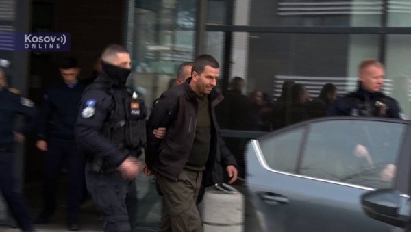 ВИЋЕНТИЈЕВИЋУ ОДРЕЂЕН ПРИТВОР ОД МЕСЕЦ ДАНА: Његов адвокат још увек није добио решење (ВИДЕО) ВИЋЕНТИЈЕВИЋУ ОДРЕЂЕН ПРИТВОР ОД МЕСЕЦ ДАНА: Његов адвокат још увек није добио решење (ВИДЕО)