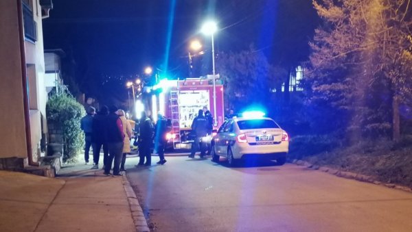 НАСТРАДАЛА НЕПОЗНАТА ОСОБА: Трагичан пожар данас поподне у Сремској Каменици НАСТРАДАЛА НЕПОЗНАТА ОСОБА: Трагичан пожар данас поподне у Сремској Каменици