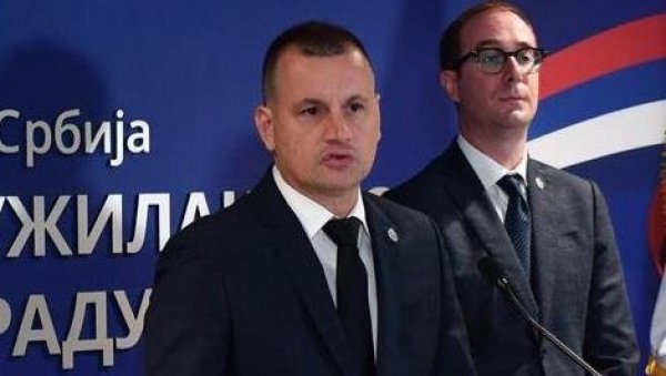 ОГЛАСИО СЕ ГЛАВНИ ЈАВНИ ТУЖИЛАЦ: Стефановић позвао све изборне чланове ВСТ да поднесу оставке ОГЛАСИО СЕ ГЛАВНИ ЈАВНИ ТУЖИЛАЦ: Стефановић позвао све изборне чланове ВСТ да поднесу оставке