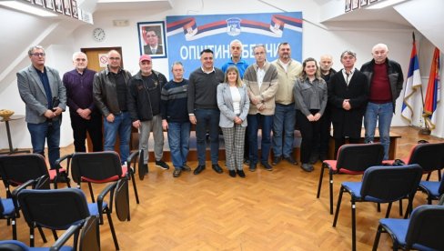 BRANIOCI OTADŽBINE NISU ZABORAVLJENI: Podeljene boračke legitimacije u opštini Beočin BRANIOCI OTADŽBINE NISU ZABORAVLJENI: Podeljene boračke legitimacije u opštini Beočin