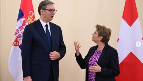 VUČIĆ NA SASTANKU SA VIOLOM AMHERD: Srećan sam što danas dobijamo potvrdu da će Švajcarska da učestvuje na Ekspu (FOTO) VUČIĆ NA SASTANKU SA VIOLOM AMHERD: Srećan sam što danas dobijamo potvrdu da će Švajcarska da učestvuje na Ekspu (FOTO)