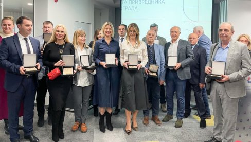 АЛТА Банци награда за најбрже растућу банку у Србији АЛТА Банци награда за најбрже растућу банку у Србији