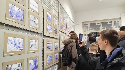 PROMOCIJA KREATIVNOSTI PARAĆINSKIH GIMNAZIJALACA: Šta se sve može hemijskom olovkom (FOTO) PROMOCIJA KREATIVNOSTI PARAĆINSKIH GIMNAZIJALACA: Šta se sve može hemijskom olovkom (FOTO)