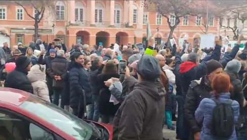 OPOZICIJA PONOVO PRAVI HAOS U SRBIJI: Blokirali ulice u Novom Sadu, Beogradu, Pančevu, Somboru... OPOZICIJA PONOVO PRAVI HAOS U SRBIJI: Blokirali ulice u Novom Sadu, Beogradu, Pančevu, Somboru...