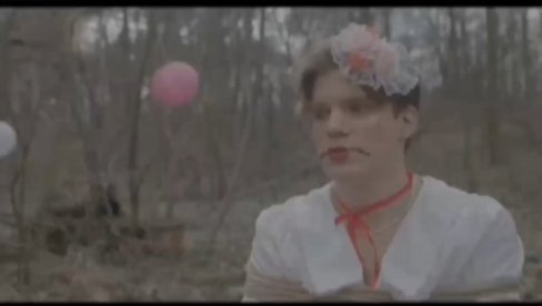 OVA OSOBA ŽELI DA SRUŠI VUČIĆA! Našminkan, u ženskoj odeći, vezan… (VIDEO) OVA OSOBA ŽELI DA SRUŠI VUČIĆA! Našminkan, u ženskoj odeći, vezan… (VIDEO)