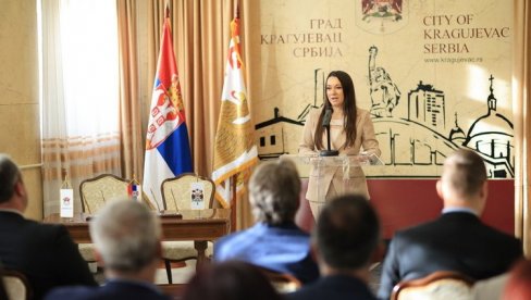 PRVA REGIONALNA KANCELARIJA OMBUDSMANA OTVORENA U KRAGUJEVCU : Pružaće usluge građanima Aranđelovca, Knića i Rače PRVA REGIONALNA KANCELARIJA OMBUDSMANA OTVORENA U KRAGUJEVCU : Pružaće usluge građanima Aranđelovca, Knića i Rače