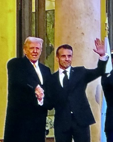 ОДГОВОР ЗА ОСМИЦУ: Французима се није допала Трампова опаска о њиховој несавршености