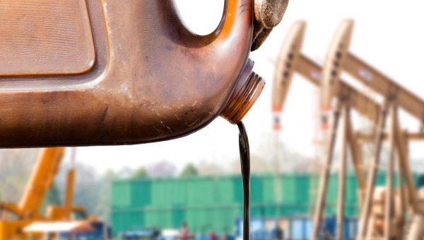 КРИВИЧНА ПРИЈАВА ПРОTИВ ВРАЊАНЦА: У Кући му прошли скоро 1000 литара нафте КРИВИЧНА ПРИЈАВА ПРОTИВ ВРАЊАНЦА: У Кући му прошли скоро 1000 литара нафте