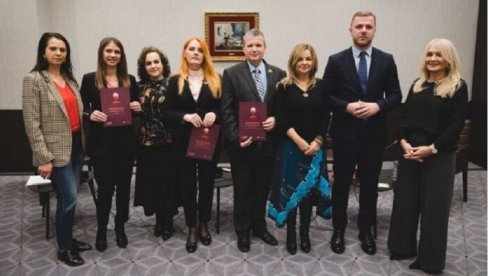 NOVO PRIZNANJE ZA HERCEG NOVI: Drugi u Crnoj Gori po transparentnosti lokalne samouprave NOVO PRIZNANJE ZA HERCEG NOVI: Drugi u Crnoj Gori po transparentnosti lokalne samouprave