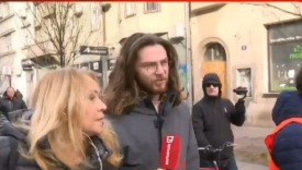 ОРГАНИЗУЈЕ ПРОТЕСТЕ И БЛОКАДЕ ФАКУЛТЕТА А НЕ ЗНА НИТИ ЈЕДНО ИМЕ ЖРТВЕ ТРАГЕДИЈЕ У НОВОМ САДУ: Који су заправо разлози протеста? (ВИДЕО) ОРГАНИЗУЈЕ ПРОТЕСТЕ И БЛОКАДЕ ФАКУЛТЕТА А НЕ ЗНА НИТИ ЈЕДНО ИМЕ ЖРТВЕ ТРАГЕДИЈЕ У НОВОМ САДУ: Који су заправо разлози протеста? (ВИДЕО)