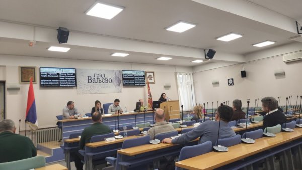 ГРАДСКО ВЕЋЕ УСВОЈИЛО ПРОГРАМ ГАСИФИКАЦИЈЕ ВАЉЕВА Чекају сагласност одборника ГРАДСКО ВЕЋЕ УСВОЈИЛО ПРОГРАМ ГАСИФИКАЦИЈЕ ВАЉЕВА Чекају сагласност одборника