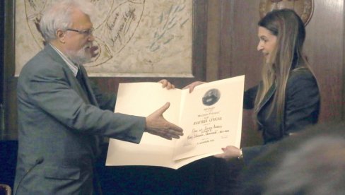 VLADAR ČIJU ULICU NIJEDNA VLAST NIJE MENJALA : Nagradom Matice srpske ovenčana monografija o Mihailu Obrenoviću VLADAR ČIJU ULICU NIJEDNA VLAST NIJE MENJALA : Nagradom Matice srpske ovenčana monografija o Mihailu Obrenoviću