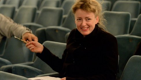 „STVARALAČKI PROCES“ U SMEDEREVSKOM CENTRU ZA KULTURU: Rediteljka Snežana Trišić o pogledu na umetnost „STVARALAČKI PROCES“ U SMEDEREVSKOM CENTRU ZA KULTURU: Rediteljka Snežana Trišić o pogledu na umetnost