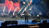 TEK SMO POČELI: Miroslav Ilić velikim tradicionalnim rođendanskim koncertom oduševio beogradsku publiku TEK SMO POČELI: Miroslav Ilić velikim tradicionalnim rođendanskim koncertom oduševio beogradsku publiku